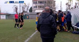 Ένταση και στο ποδόσφαιρο γυναικών με συμπλοκές στο Αστέρας - ΑΕΚ 2-0