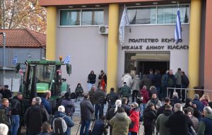 Οι αγρότες δεν πάνε Μαξίμου αλλά στέλνουν λίστα με τα αιτήματά τους