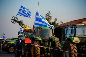 Ένταση μεταξύ αγροτών και Τούρκων φορτηγατζήδων στο τελωνείο των Κήπων