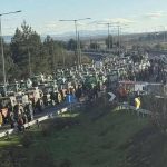 Όχι στην αστυνομική βία και την καταστολή. Οι αγρότες δεν τρομοκρατούνται, δικαιούνται να ζουν από τη δουλειά τους