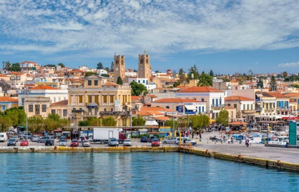 Αίγινα: Βλάβη στον υποθαλάσσιο αγωγό υδροδότησης του νησιού