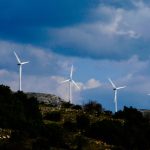 Όταν η πράσινη ενέργεια πετιέται στα σκουπίδια και ο λογαριασμός πάει στον καταναλωτή