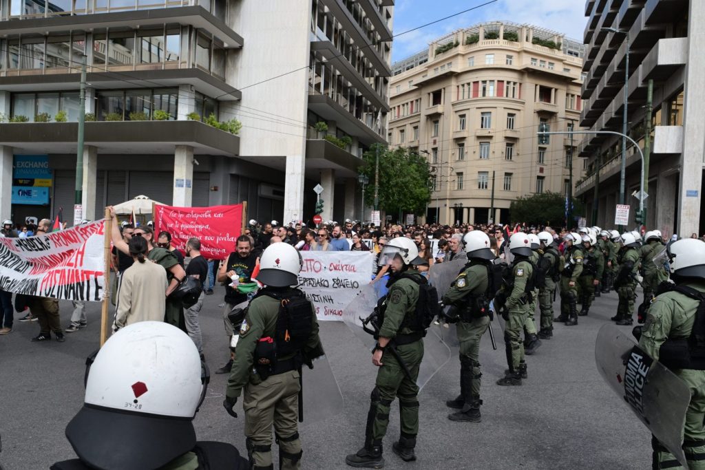 Ποιοι συμμετέχουν στην αυριανή απεργία - Τι θα γίνει με μέσα μεταφοράς και σχολεία