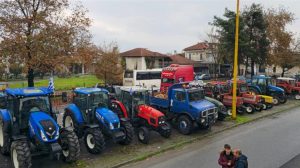 Ενίσχυση στο μπλόκο του Νησελίου