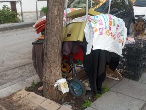 Θεσσαλονίκη: Αντιδράσεις για απομάκρυνση ηλικιωμένου αστέγου