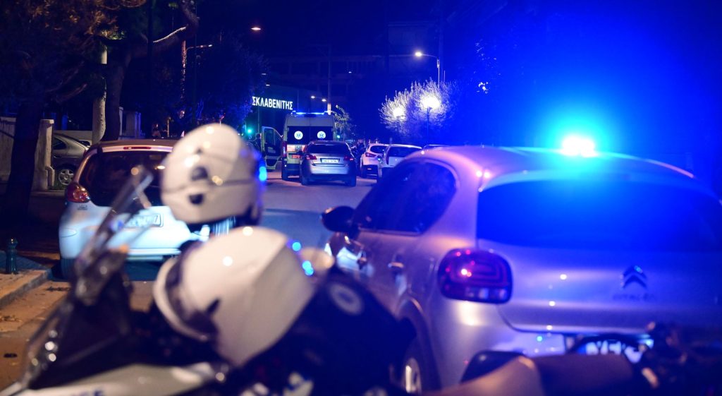 Ανήλικος τραυμάτισε γυναίκα αστυνομικό που τον σταμάτησε για έλεγχο!