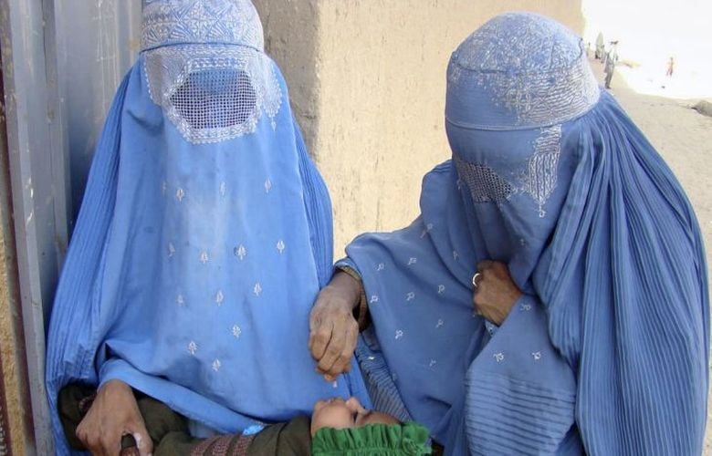 H Δανία θέλει να απαγορεύσει τη χρήση μπούρκας και νικάμπ στα σχολεία και τα πανεπιστήμια