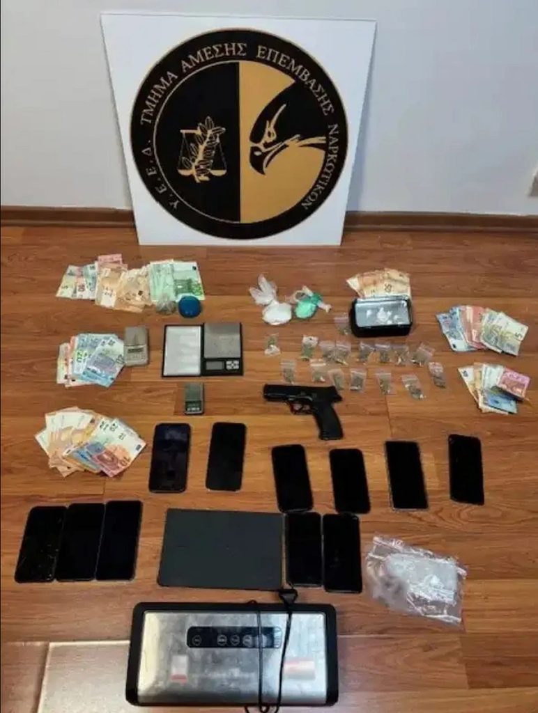 Πώς δρούσε το κύκλωμα που διακινούσε κάνναβη και κοκαΐνη σε σχολεία – Σοκάρουν οι διάλογοι