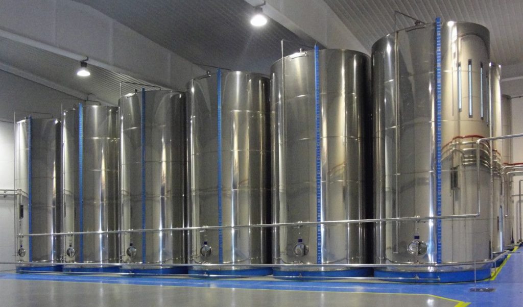 Τα αποθέματα ελαιολάδων στις ιταλικές δεξαμενές (30/11/2025) αποκαλύπτουν αλήθειες και μύθους για παραγωγή και εμπόριο