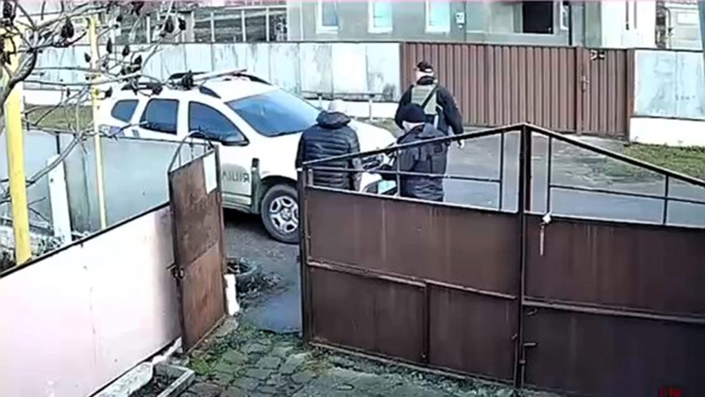 Ουκρανία: Δημοσιογράφος απήχθη από ένστολους - Το καθεστώς Ζελένσκι τον «εξαφάνισε»