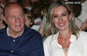 Πόπη Δομάζου για τον θάνατο του πατέρα της, Μίμη: «Η απώλειά του με έχει διαλύσει»