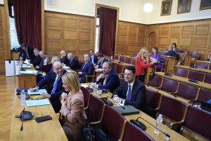 Εξεταστική: Την παραίτηση του διοικητή του ΟΠΕΚΕΠΕ ζητά το ΠΑΣΟΚ