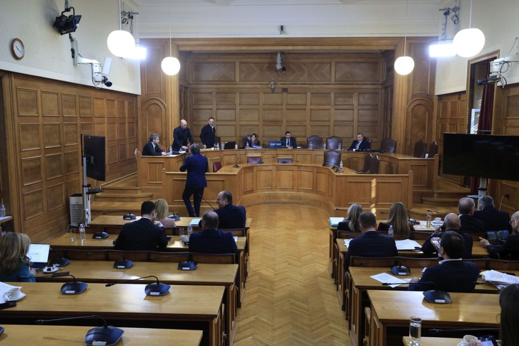 Αυτά είναι τα απειλητικά μηνύματα κατά βουλευτών της ΝΔ που έβαλαν «φωτιά» στην Εξεταστική