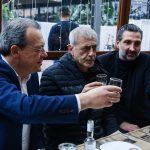 Του Φάμελλου τα παλαμάκια και τα τσίπουρα