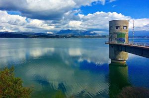 Οι βροχές αύξησαν τα αποθέματα νερού στο Φράγμα Πηνειού