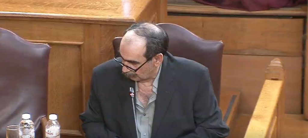 «Φραπές»: «Δεν θα απαντήσω σε ερωτήσεις» - Δεν είπε αν είναι κουμπάρος με Μητσοτάκη