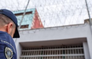 Χολαργός: Στη φυλακή οι νεαροί που μαχαίρωσαν 14χρονο σε «ενέδρα»