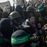 Γάζα: Η Χαμάς δεν παραδίδει τα όπλα - Δηλώνει πρόθυμη να τα «παγώσει ή αποθηκεύσει»