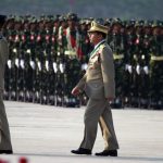 Μιανμάρ: Ο ηγέτης της χούντας ψήφισε στις εκλογές κι έκανε μάθημα «δημοκρατίας»