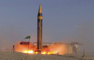 Πυραυλικές ασκήσεις του Ιράν σε διάφορες πόλεις της χώρας