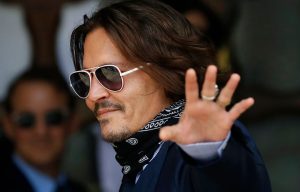 Εντυπωσιακό το καστ δίπλα στον Τζόνι Ντεπ για την ταινία «Ebenezer: A Christmas Carol»