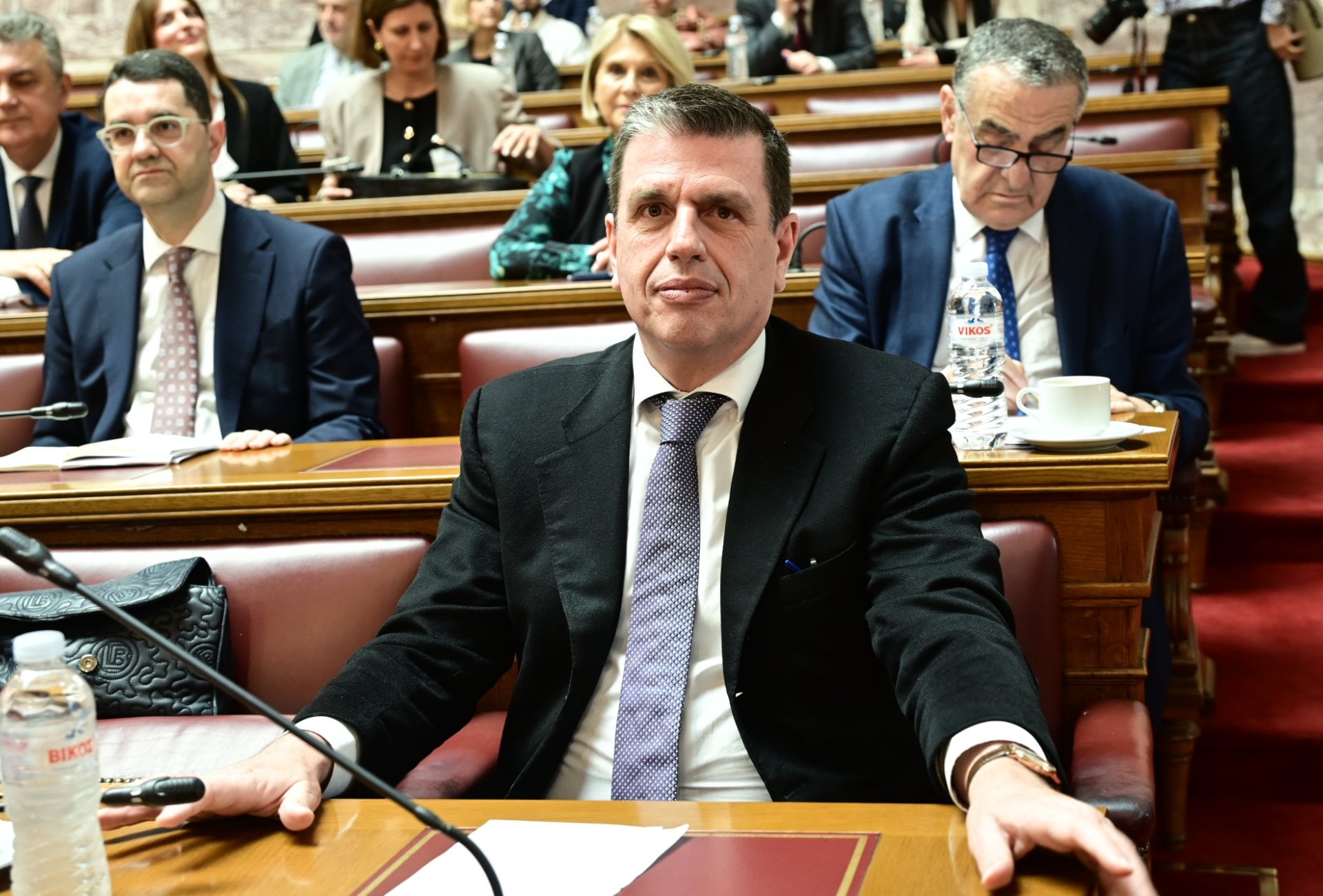 «Πλακώθηκαν» Καιρίδης-Δαβάκης