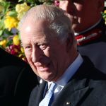 Κάρολος: «Σπάει» το πρωτόκολλο και θα μιλήσει για τον καρκίνο του