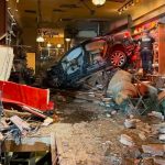 Καλιφόρνια: Αυτοκίνητο που οδηγούσε 90χρονος έπεσε με ιλιγγιώδη ταχύτητα σε καφετέρια