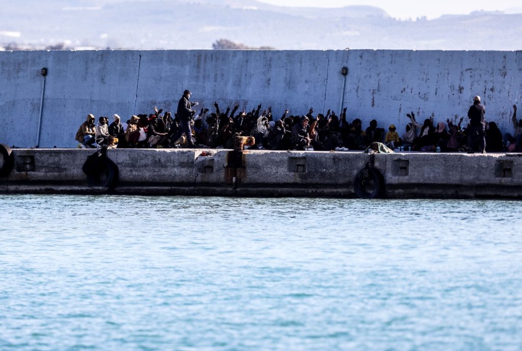 Κρήτη: Νέες καραβιές λαθρομεταναστών - 552 «μάζεψε» το Λιμενικό σε 24 ώρες