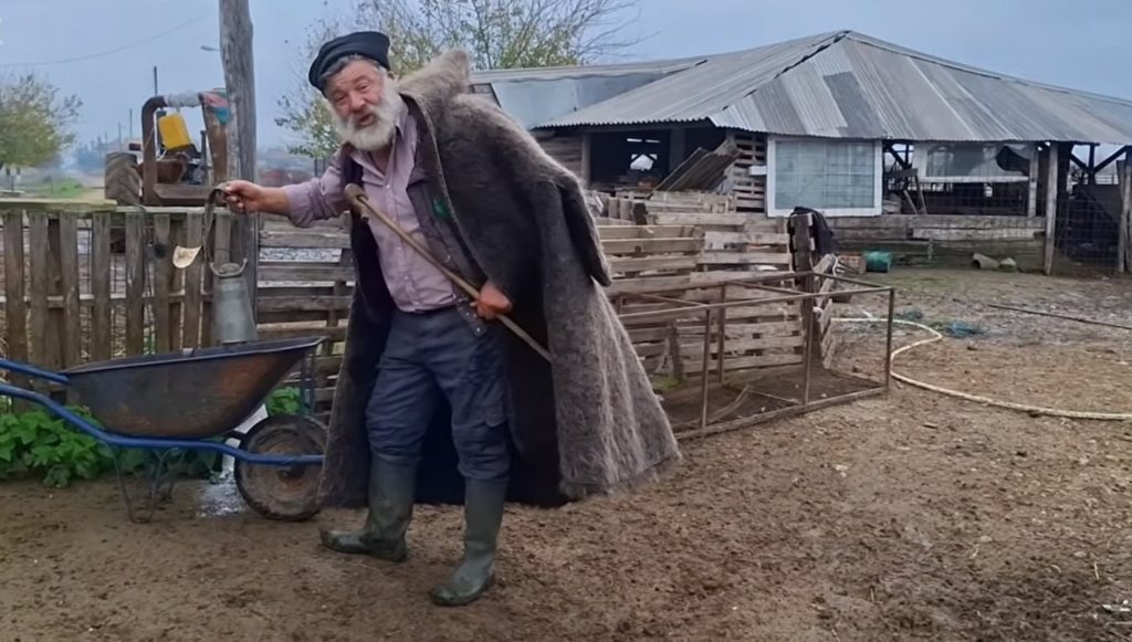 «Λύγισε» ο κτηνοτρόφος που συγκλόνισε το πανελλήνιο – «Φεύγω από την Ελλάδα»