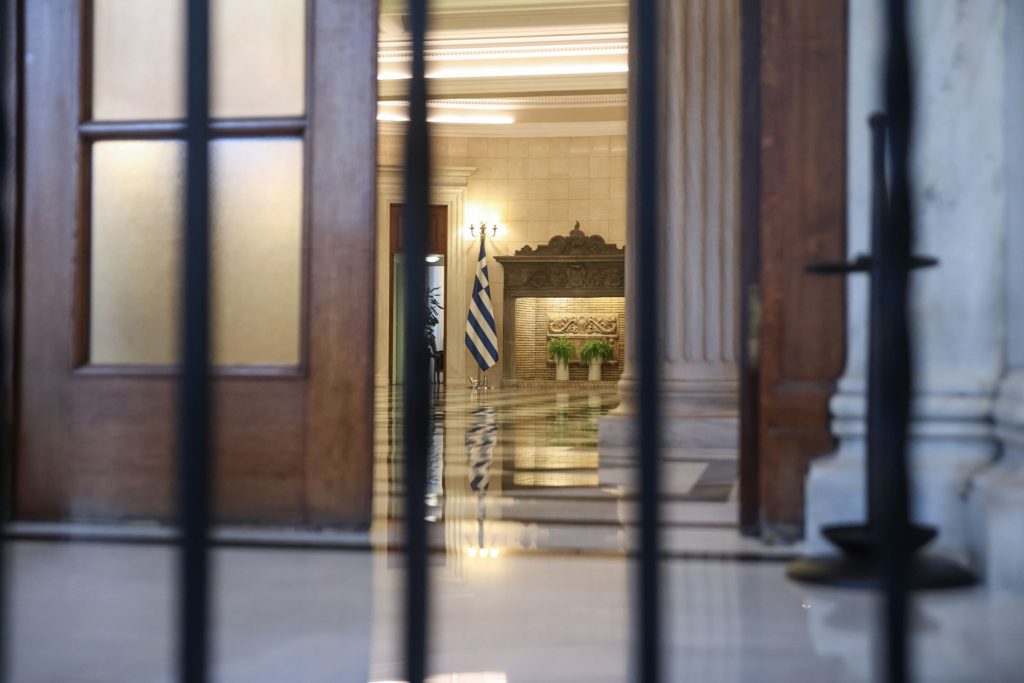 Δύσκολες ώρες στο Μαξίμου: Πήραν είδηση τι γίνεται κι επικρατεί πανικός και φόβος