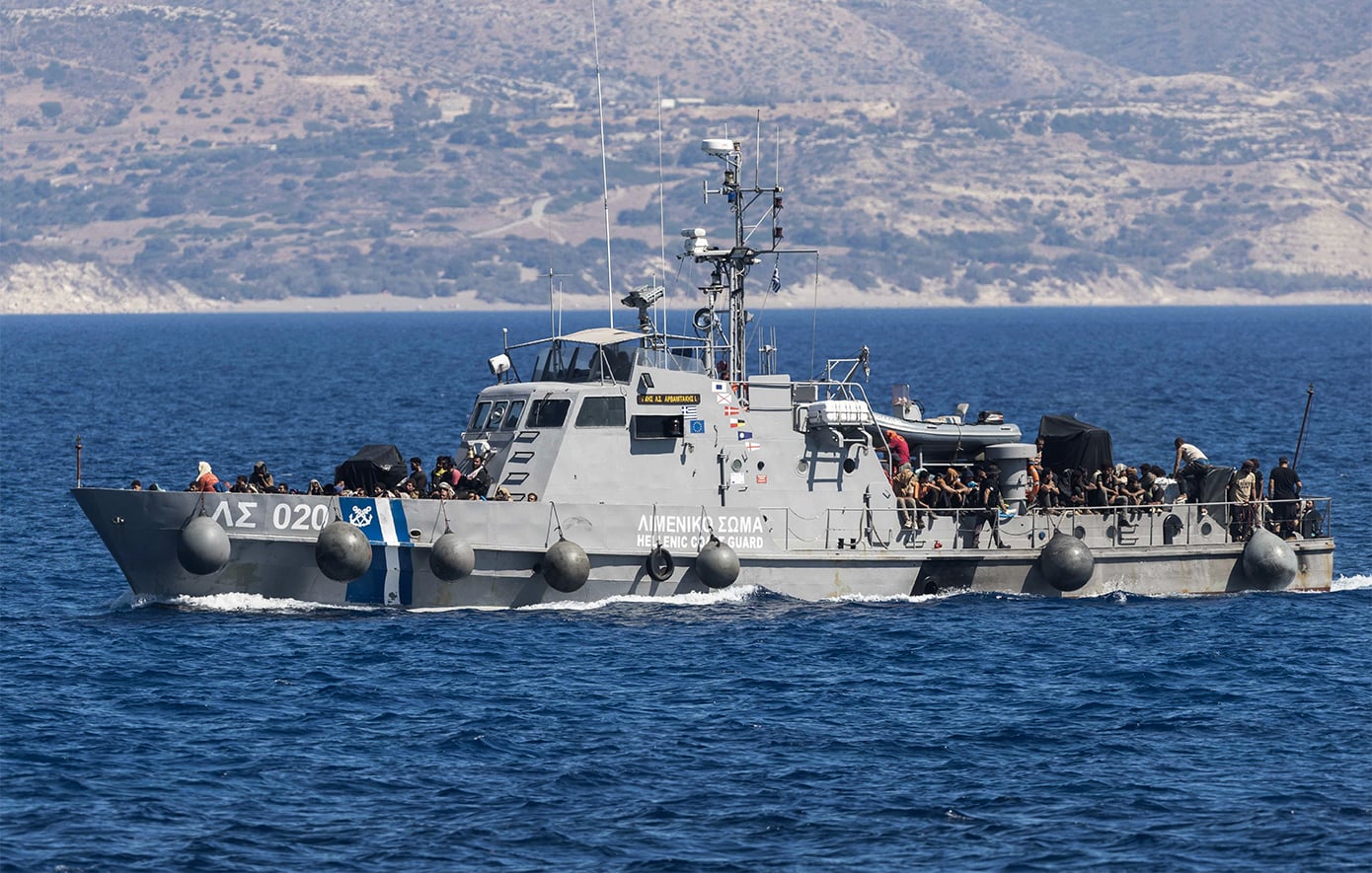 Διαδοχικές επιχειρήσεις διάσωσης μεταναστών νότια της Γαύδου