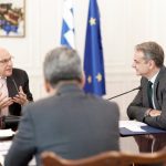 Συνάντηση Μητσοτάκη με τον υπουργό Επικρατείας της Αλγερίας