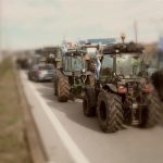 Κλιμακώνονται τα αγροτικά μπλόκα σε όλη τη χώρα – Στο επίκεντρο Καρδίτσα, Λάρισα και Μακεδονία