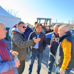 Μπετόν οι αγρότες στα μεγάλα μπλόκα, πάρτι  από «καλικάντζαρους» σε Ισθμό και Πράσινα Φανάρια, λασπομαχία  επιλέγει η κυβέρνηση