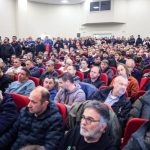 Παραμένουν στα μπλόκα οι αγρότες και αποστέλλουν τα αιτήματά τους στην κυβέρνηση – Κλιμακώνουν τις κινητοποιήσεις τους