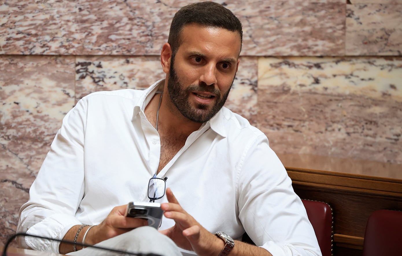 Παππάς: Σήκωσα το χέρι μου αλλά δεν γρονθοκόπησα τον δημοσιογράφο – Δεν με τιμά αυτή η πράξη