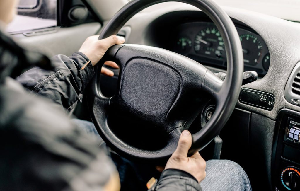 Η οδήγηση με μπουφάν μπορεί να προκαλέσει τραυματισμό ακόμη και με λίγα χιλιόμετρα