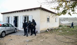 Ειδική αστυνομική επιχείρηση σε καταυλισμό στον Ασπρόπυργο
