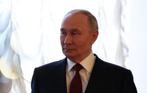 Ζαχάροβα: Τι είπε για την πορεία των ειρηνευτικών διαπραγματεύσεων - Ευχές Πούτιν σε Τραμπ