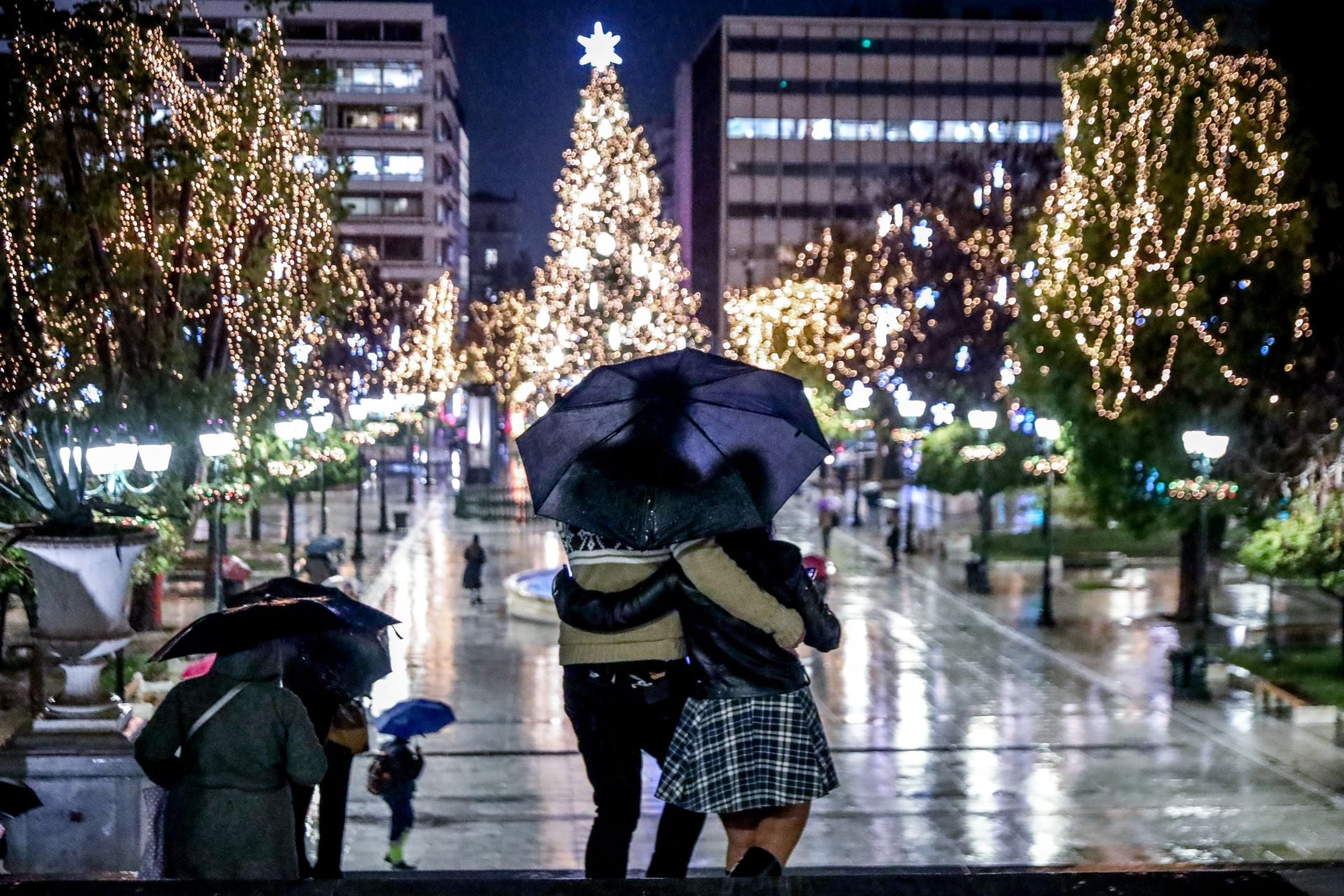 Καιρός: Βροχές και κρύο από σήμερα μέχρι και τα Χριστούγεννα