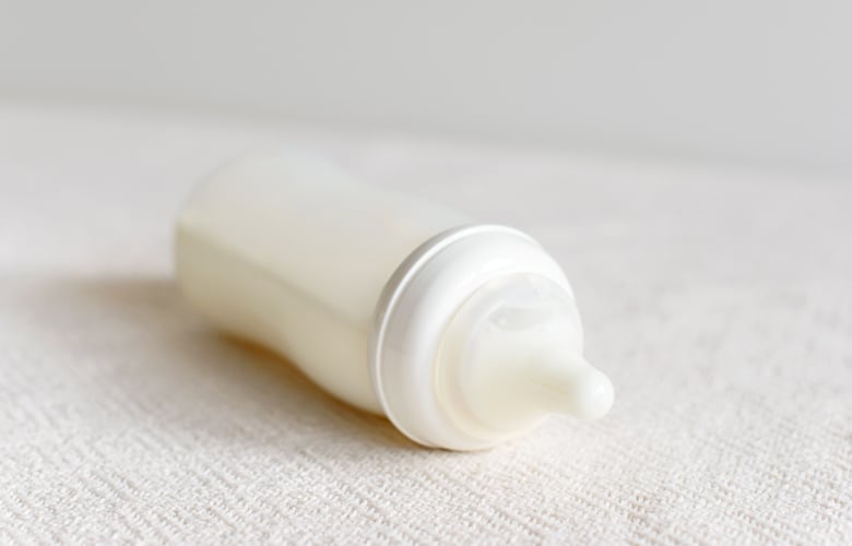 Ο ΕΟΦ προειδοποιεί για βρεφικό γάλα που διακινείται μέσω διαδικτύου