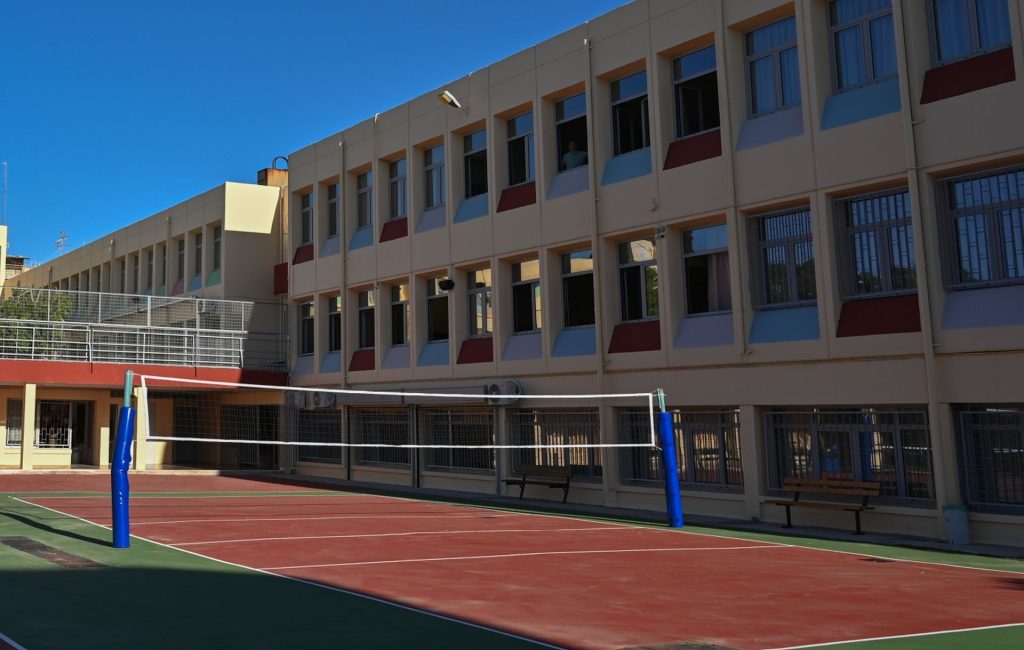 Αττική: Διακίνηση κοκαΐνης και κάνναβης από ανήλικους σε σχολείο - 12 συλλήψεις