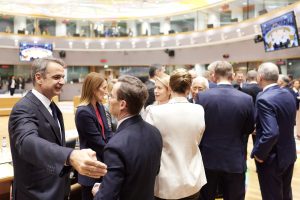 Σύνοδος Κορυφής: Ρήγματα στους «27» για Ουκρανία και «παγωμένα» ρωσικά κεφάλαια