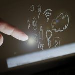 Social media: Πώς η Αυστραλία άναψε τη «φωτιά» για απαγόρευση σε ανηλίκους