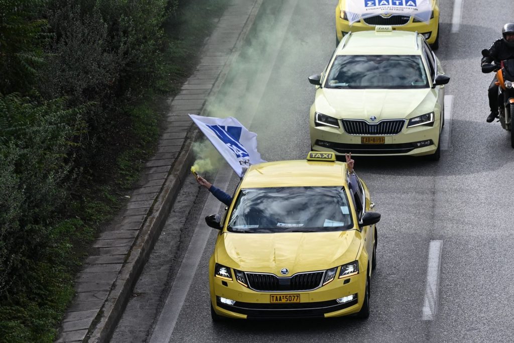 Χωρίς ταξί για 48 ώρες – Προειδοποιούν με κλιμάκωση οι αυτοκινητιστές