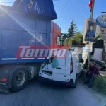 Νταλίκα στην Πάτρα «στραπάτσαρε» φορτηγάκι