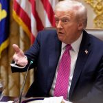 Ο Τραμπ αυξάνει την πίεση στην Ουκρανία - «Το σκάνδαλο διαφθοράς δεν βοηθάει»