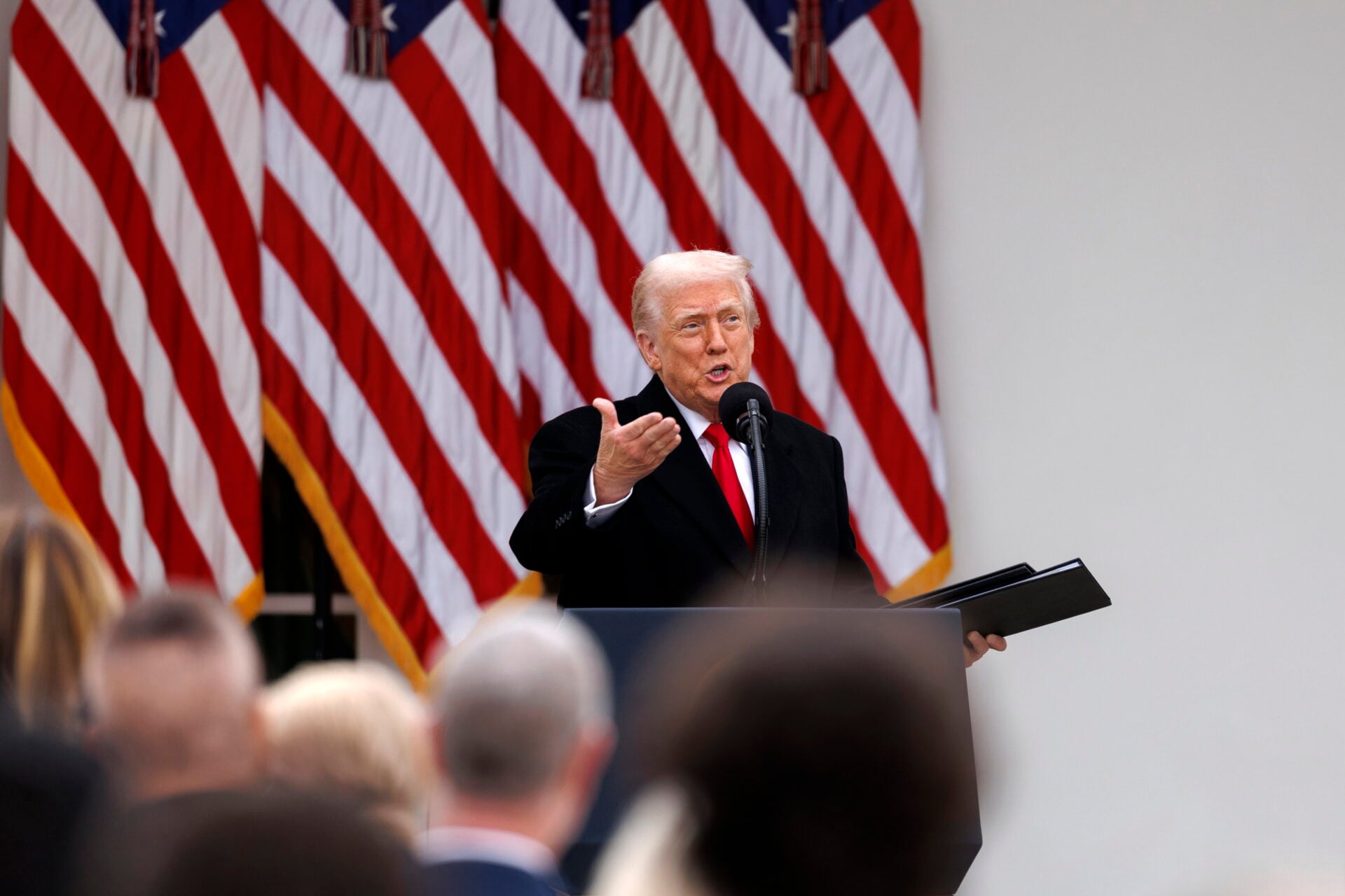 Τραμπ: Έκτακτη σύσκεψη στο Οβάλ Γραφείο για τη Βενεζουέλα