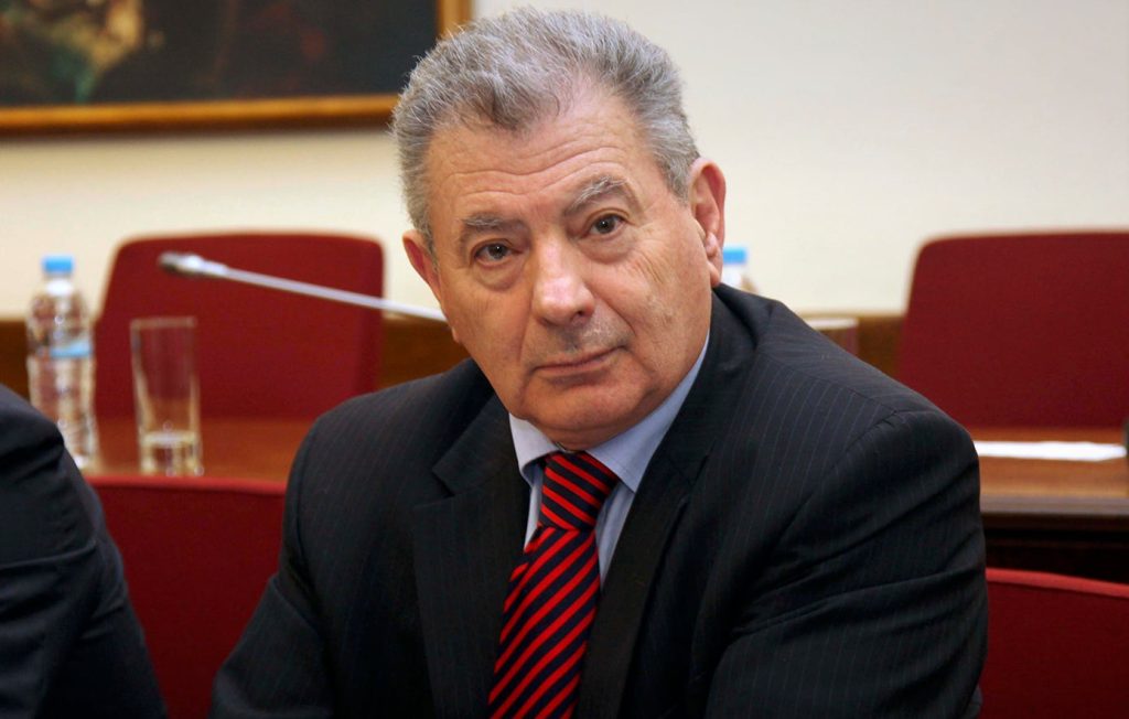 Δίκη για τη δολοφονία Βαλυράκη: «Τραβάει το κοντάρι ο ένας, ακούμπησε στην τέντα πρώτα και μετά τον χτύπησε στο κεφάλι»